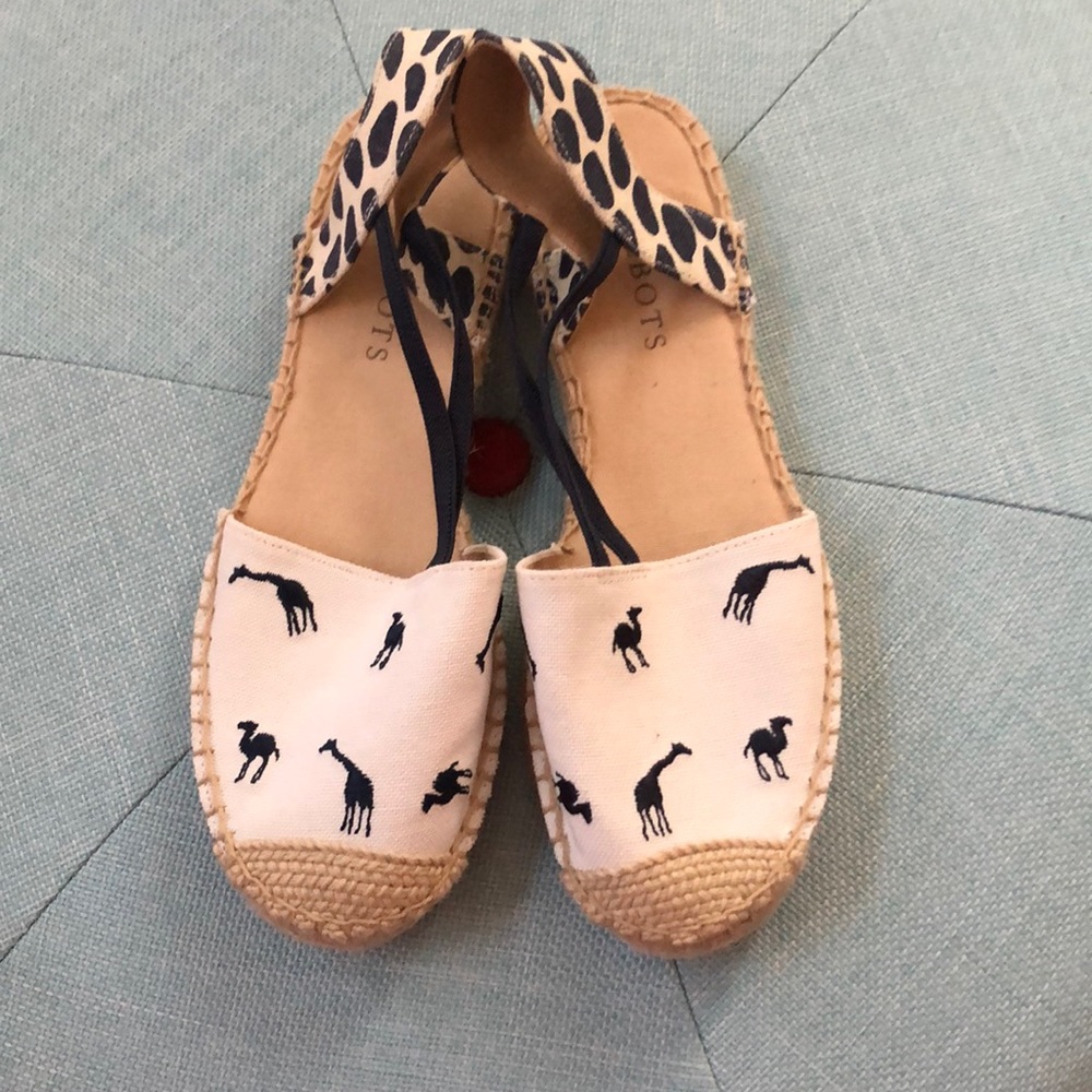 Talbots Giraffe Espadrilles - Picture 2 of 3